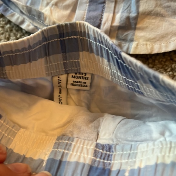 Like new Janie and Jack matching plaid short set - Picture 2 of 4